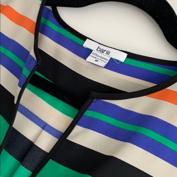 Bright ladies tunic - Picture 3 of 4